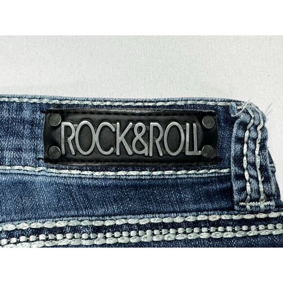Rock & Roll Cowgirl Women's Relaxed Fit Riding Denim Jeans - Size 29x32 (32x30) - Picture 3 of 6